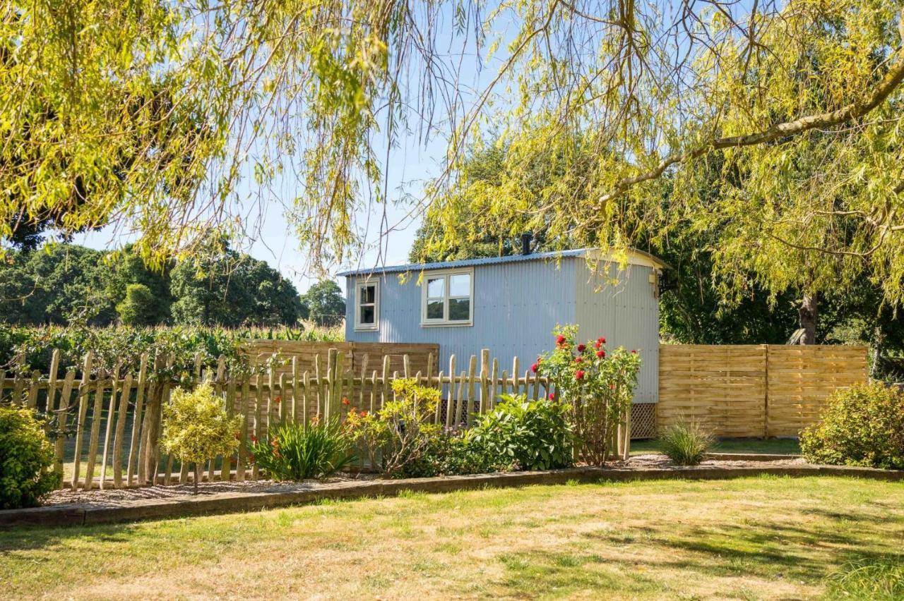 The Hideaway Hut - 1 Bed Shepherds Hut - Hereford Buitenkant foto