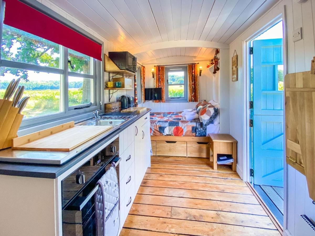 The Hideaway Hut - 1 Bed Shepherds Hut - Hereford Buitenkant foto