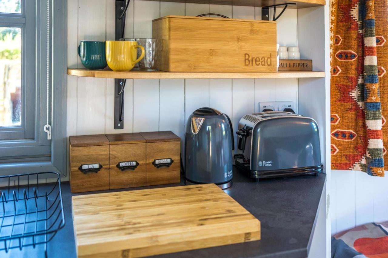 The Hideaway Hut - 1 Bed Shepherds Hut - Hereford Buitenkant foto