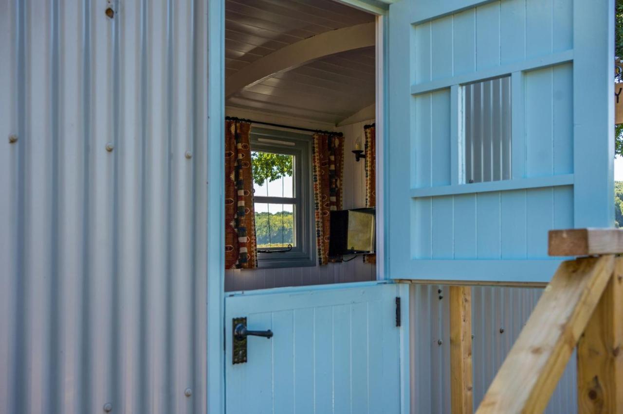 The Hideaway Hut - 1 Bed Shepherds Hut - Hereford Buitenkant foto